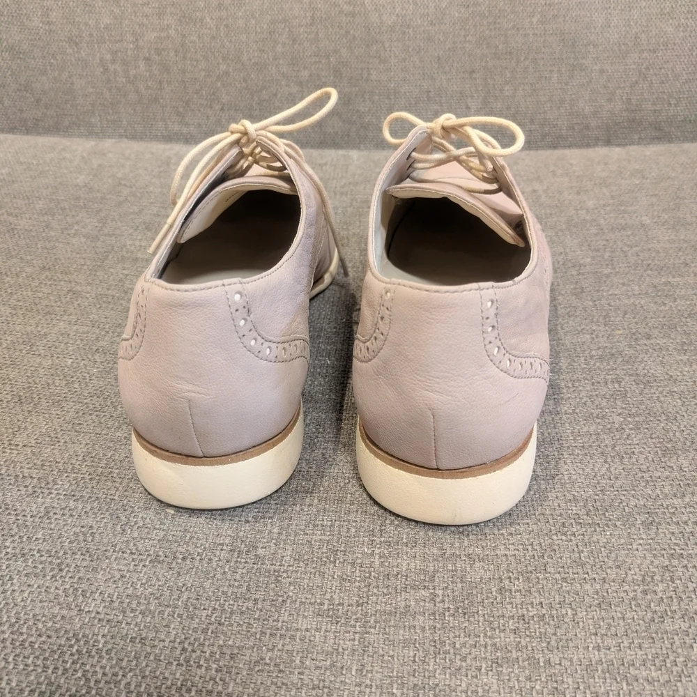 Cole Haan Oxford Shoes with Suede Finish and Lace-Up Design Size 10 - Picture 4 of 13